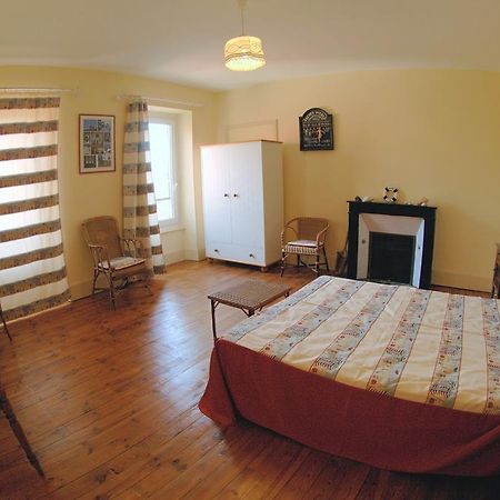 La Maison De Mariecamille Hotel Saint-Germain-Lembron Kültér fotó