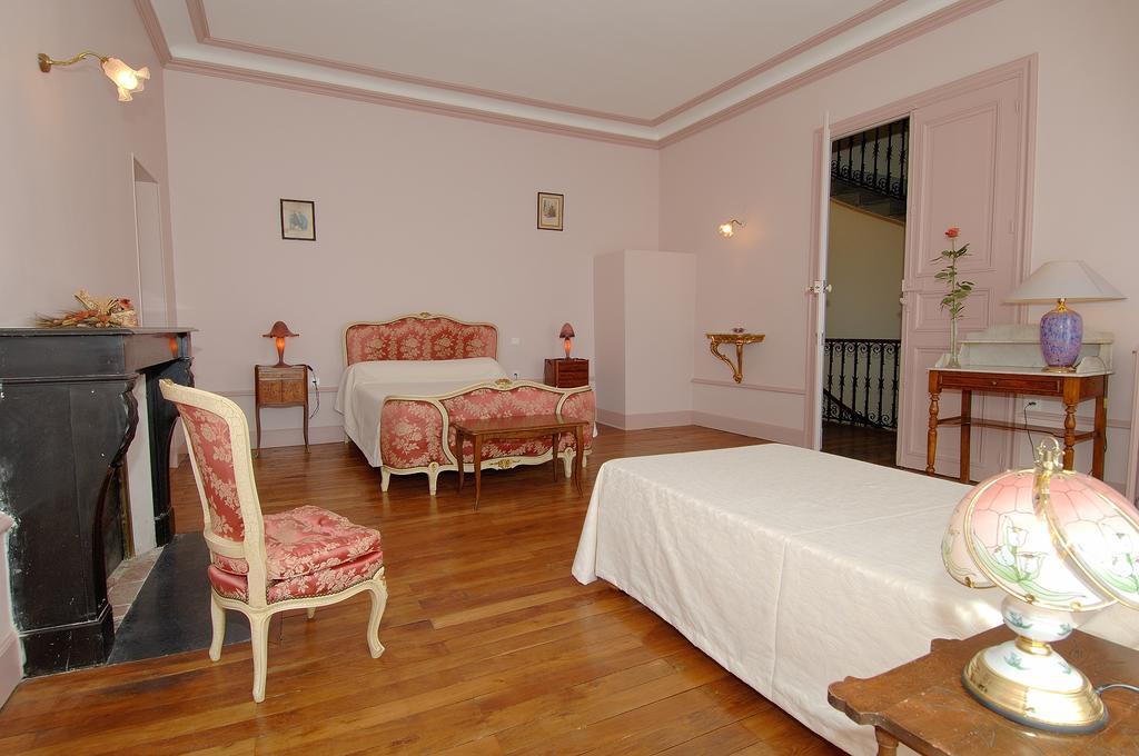 La Maison De Mariecamille Hotel Saint-Germain-Lembron Kültér fotó